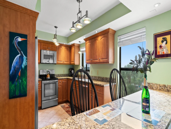 Updated 4th floor corner unit right on the Gulf